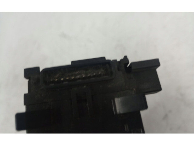 Ручка стеклоочистителей Mitsubishi Pajero