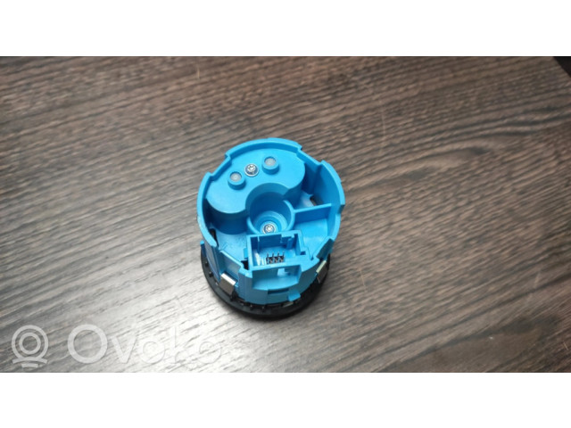 Включатель / ручка переключения передач