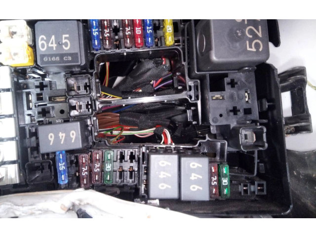 Pojistková skříňka Řídící jednotka BSM Volkswagen Tiguan 2021