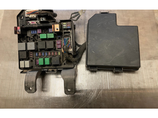 Блок предохранителей 919502P000   KIA Sorento    