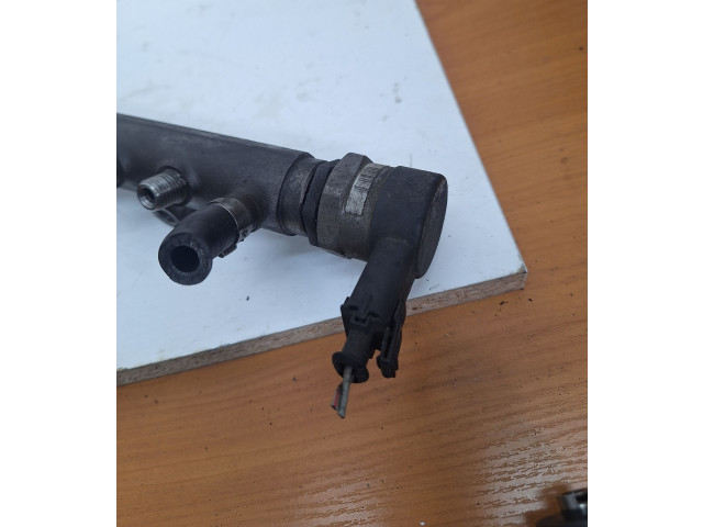 Топливная рампа 30777554   Volvo XC90  