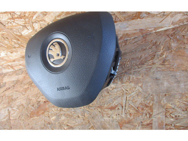 Подушка безопасности водителя 5E0880201 Skoda Octavia Mk3 (5E)