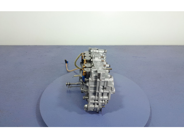 Блок управления коробкой передач    Toyota Corolla E10