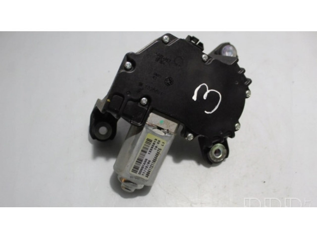 Моторчик заднего дворника 13395013 Opel Astra J