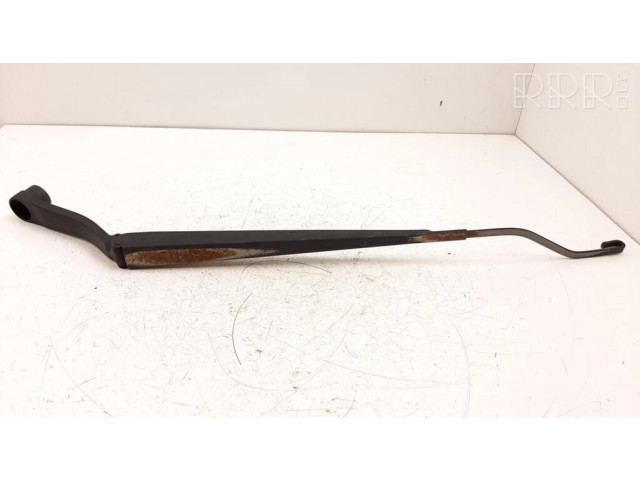 Ножка стеклоочистителей лобового стекла