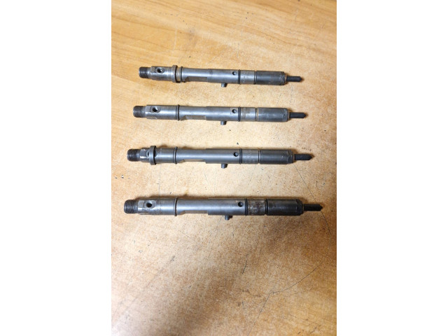 Форсунка 059130201a, 0432133825    Audi A6 S6 C5 4B   