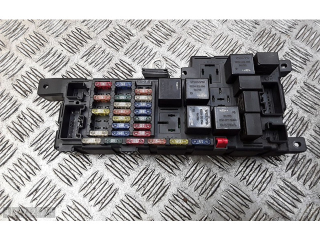Блок предохранителей 518717004 Volvo S80
