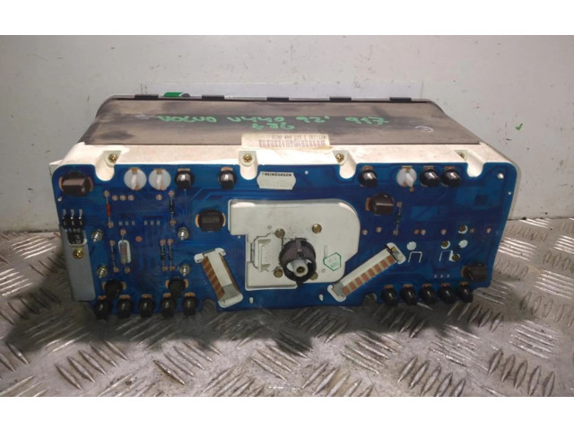 Панель приборов X161208694   Volvo 440       