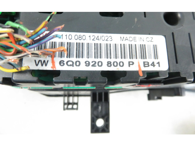 Přístrojová deska  Volkswagen Polo IV 9N3 2002 6Q0920800P  