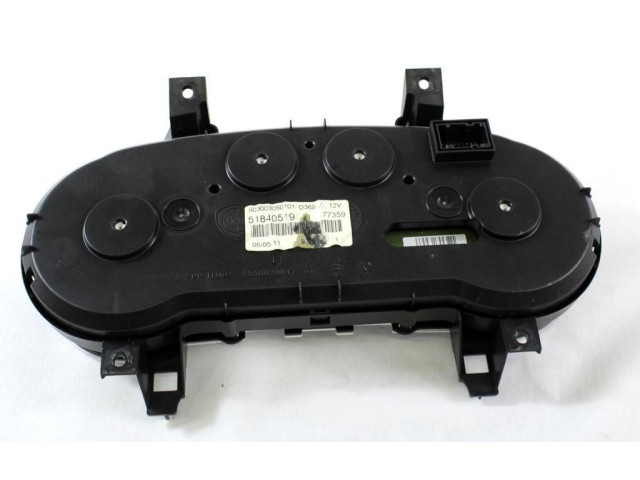 Přístrojová deska  Fiat Punto Evo 2011 51840519  