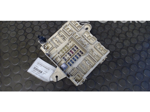 Блок предохранителей Lexus IS 200-300