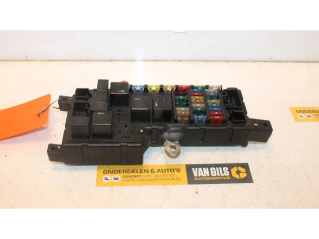 Блок предохранителей 9452993, 518322110 Volvo V70