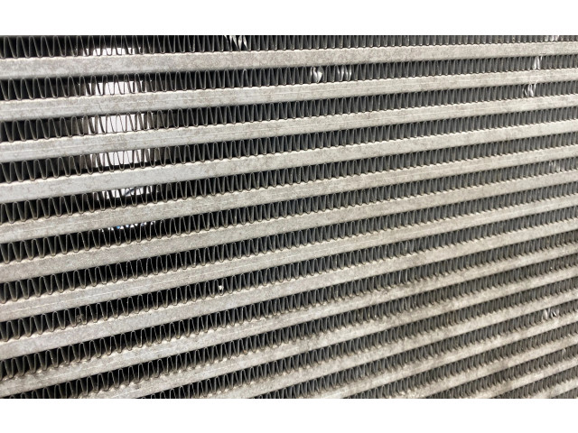 Интеркулер  1K0145803T, N6898002   Volkswagen Touran I 