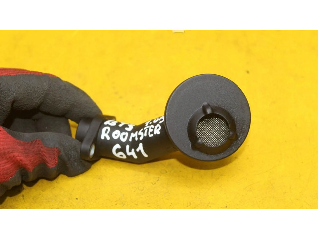 Масляный насос   03C115251N  Skoda Fabia Mk2 (5J) 