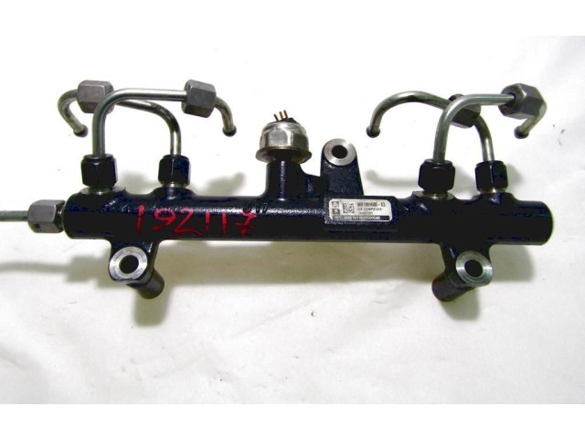 Топливная рампа 9681909680   Citroen C5  