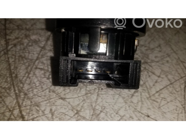 Aukšto dažnio garsiakalbis galinėse duryse