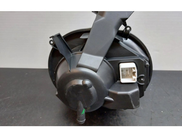 Вентилятор печки Volvo S60