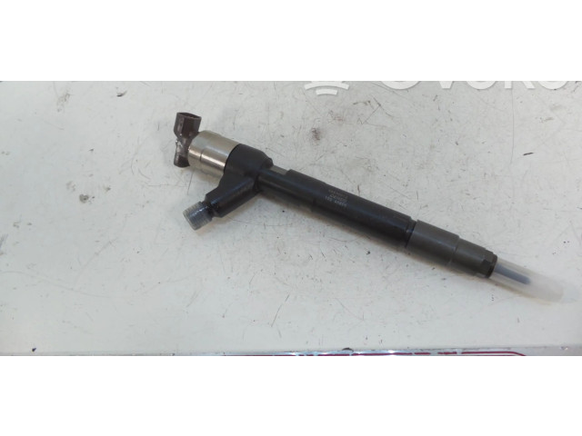 Форсунка 55570012, 821035 Vauxhall Astra K B16DTH