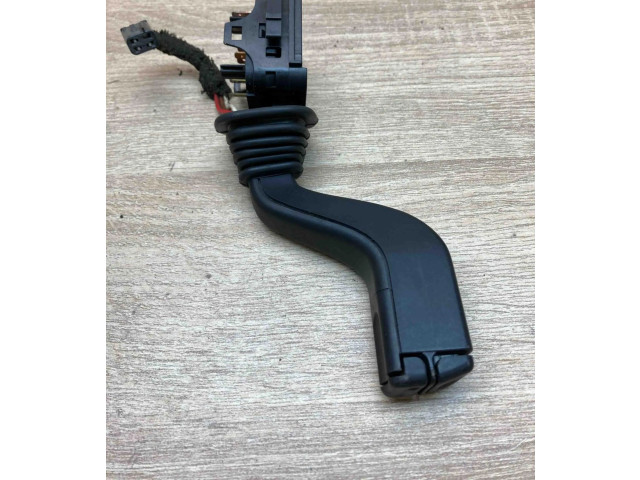 Ручка стеклоочистителей 090243395    Volkswagen PASSAT B6   