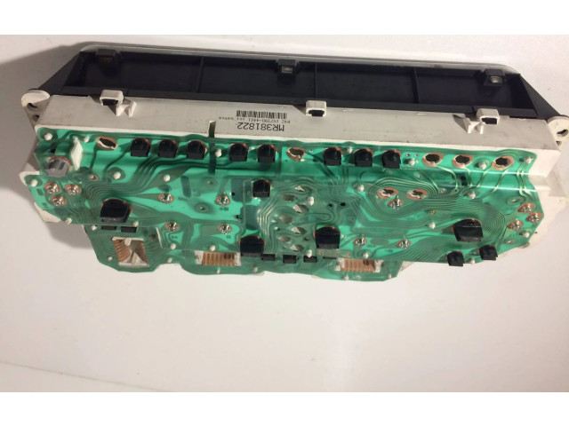 Панель приборов MR381822   Mitsubishi Galant       