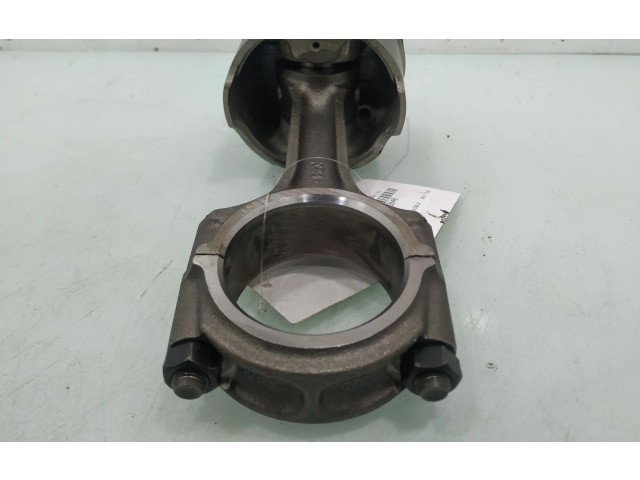 Píst C54   KIA Carnival  pro naftový motor 2.9  