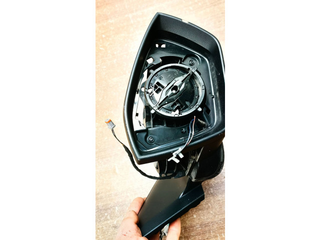 Зеркало электрическое Skoda Octavia Mk4 2019 - года