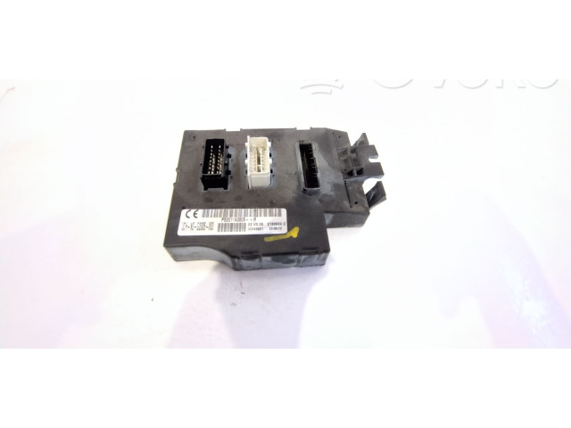 Блок комфорта 8201140808, UCHN3G2005X83   Renault Trafic II (X83)   