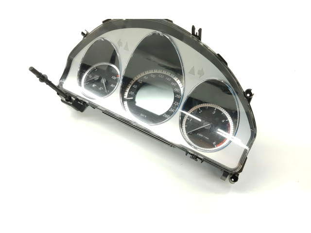 Přístrojová deska Mercedes-Benz GLK (X204) 2010 A2049002105, A2049002105