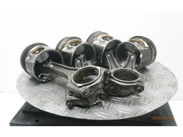  Поршень    Volvo V70  