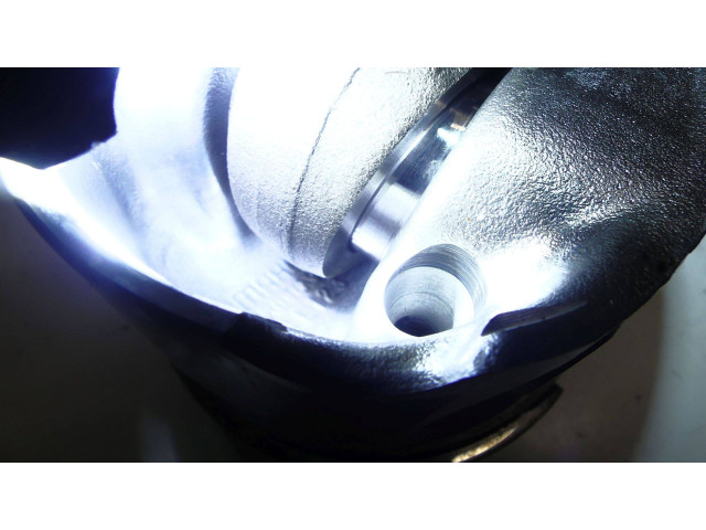 Поршень с шатуном D5204T D5204T2 D5204T3 D5204T7 81L123 Volvo S60