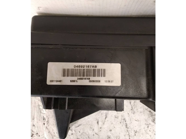 Блок предохранителей  04692167AB   Jeep Grand Cherokee (WK)    