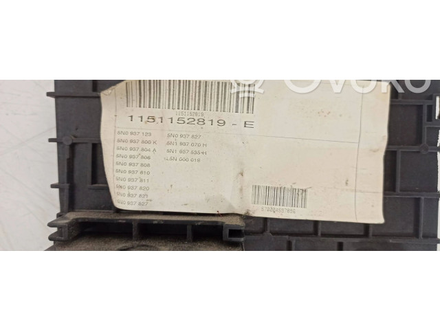   Pojistková skříňka 5n0937123   Volkswagen Tiguan 2012