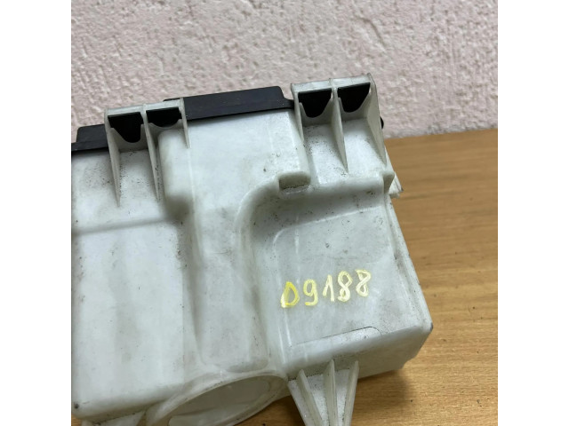 Pojistková skříňka A2055400182, D9188 Mercedes-Benz C W205 2015