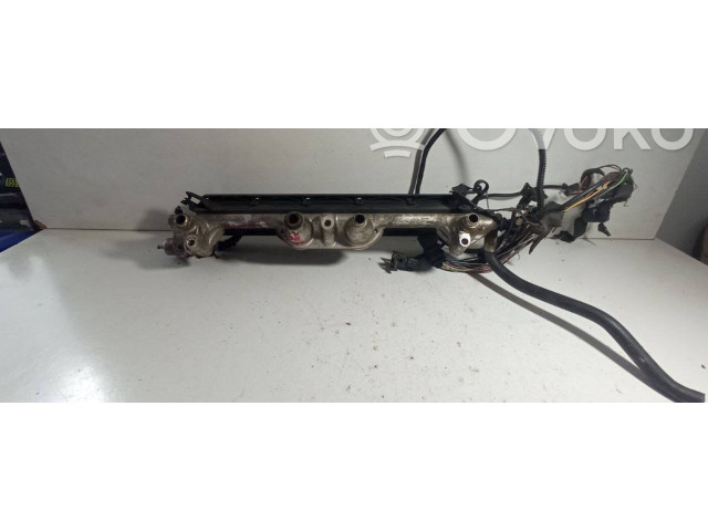 Топливная рампа 95WF9D280BA Ford Galaxy