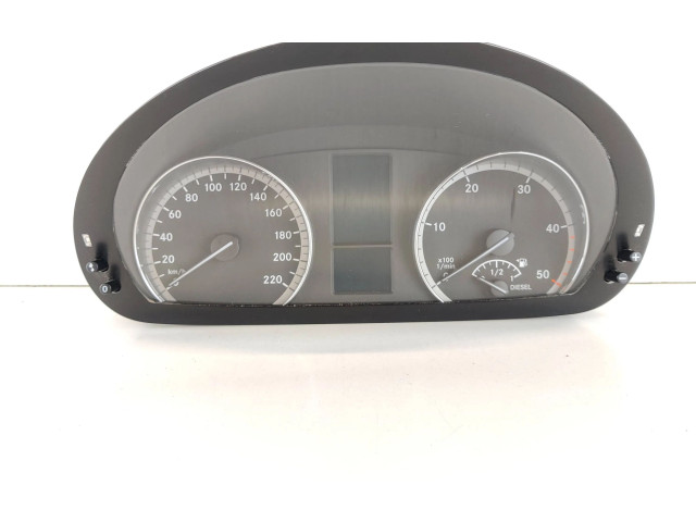 Přístrojová deska  Mercedes-Benz Vito Viano W639 2012 A6399000900, 402951002  