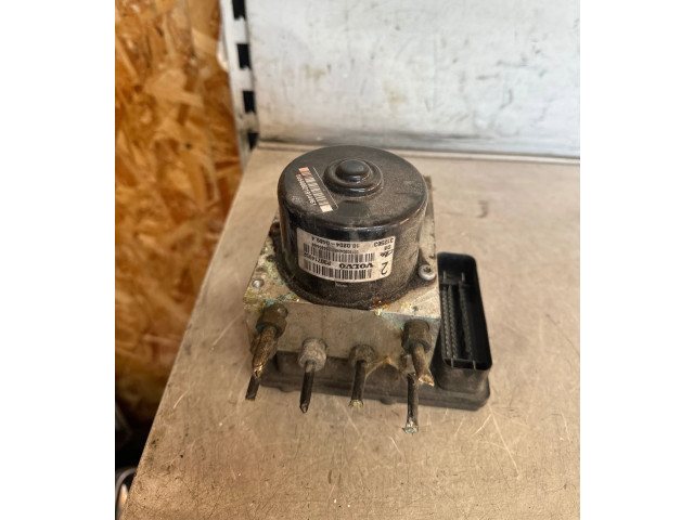 Блок АБС P30714952, 312563   Volvo  XC90  2003 - 2006 года