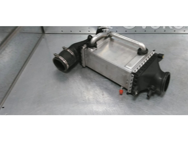 Интеркулер  A2740900614   Mercedes-Benz E W213 