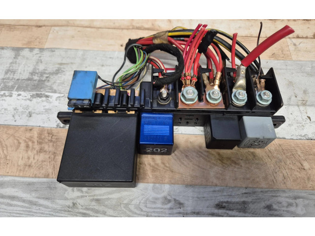 Блок предохранителей 8L0941822A, 896083000 Audi A6 S6 C5 4B