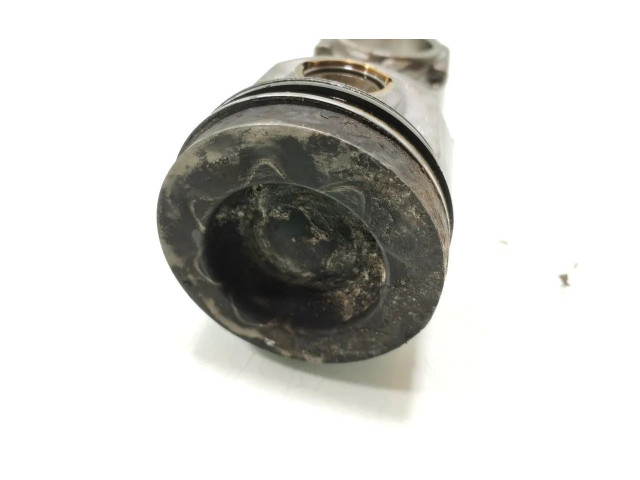 Píst    Volkswagen Caddy    DFSD 