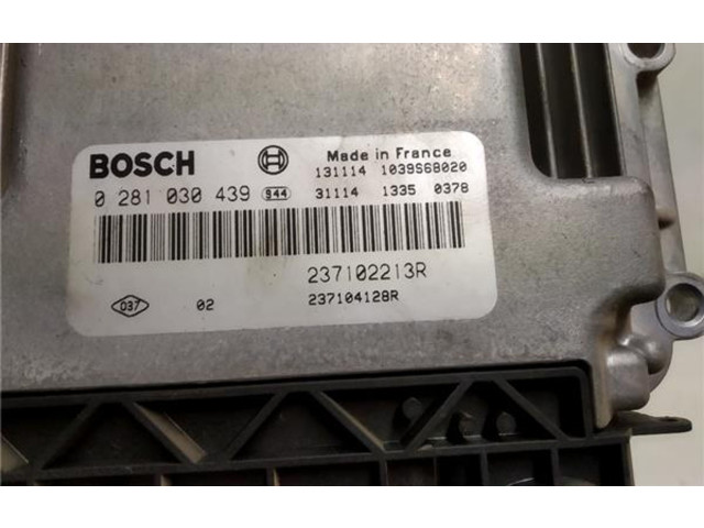 Блок управления 237102213r, 23710412br Dacia Dokker