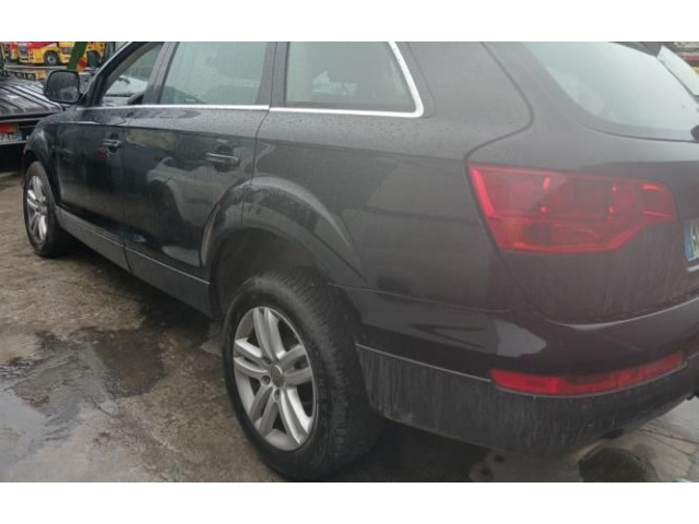 Přístrojová deska Audi Q7 4L 2009 4L0920931D