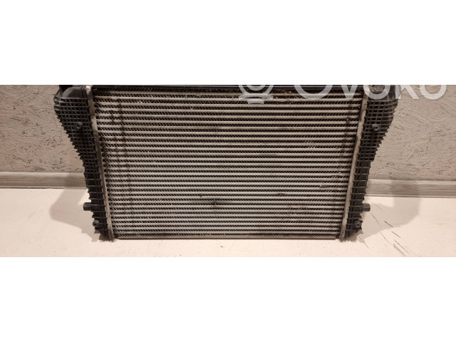 Интеркулер 1K0145803CA, 1K0121251DM Skoda Yeti (5L)