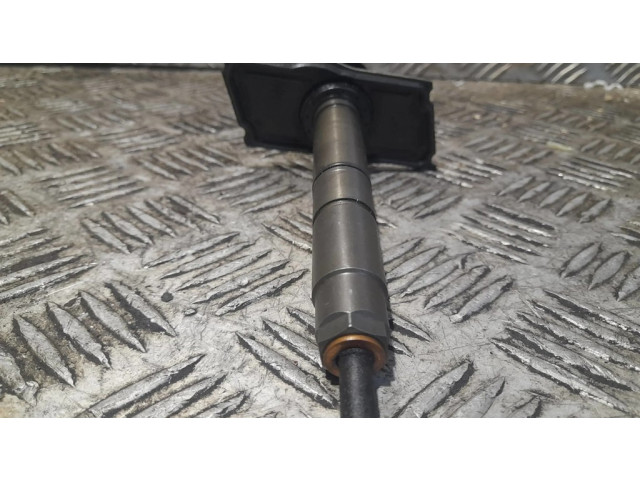 Vstřikovač 059130277AB, 0445115037 Audi A8 S8 D3 4E pro naftový motor 3.0