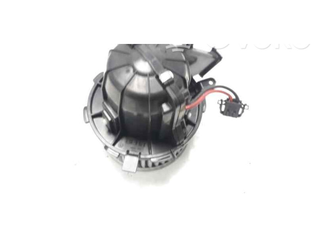 Вентилятор печки    U0851003   Audi A4 Allroad