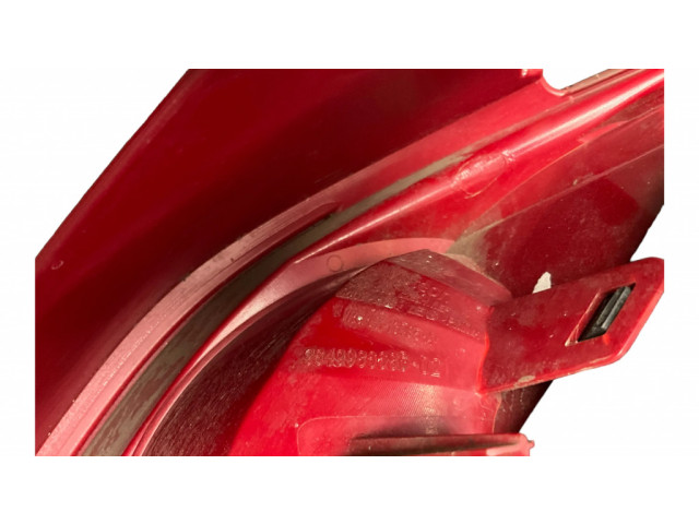 Задний фонарь  9649986680, 964998668002    Peugeot 207 CC   2007-2014 года