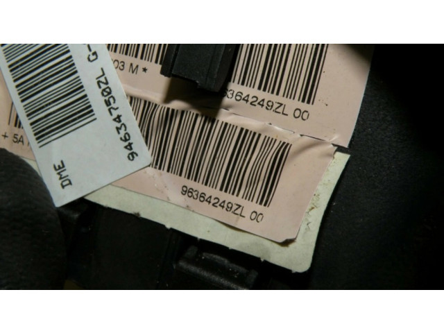 Подушка безопасности водителя 96364249ZL, 94634750ZL Citroen Xsara Picasso