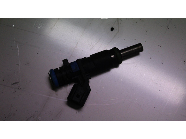 Vstřikovač Chevrolet Cruze A16XER