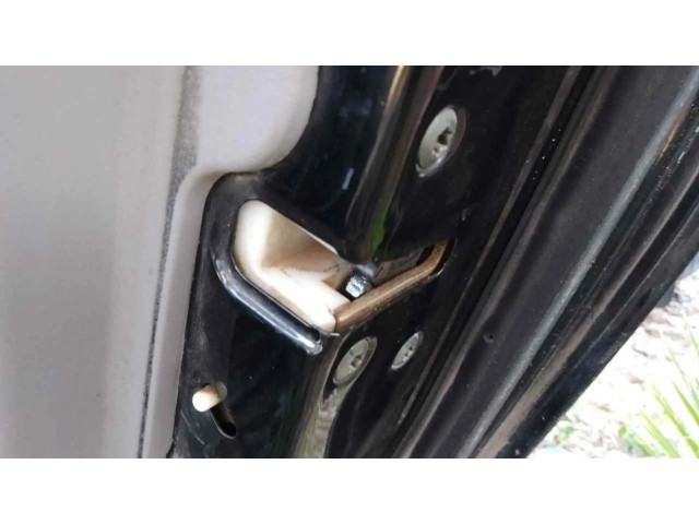 Блок предохранителей Mitsubishi L200