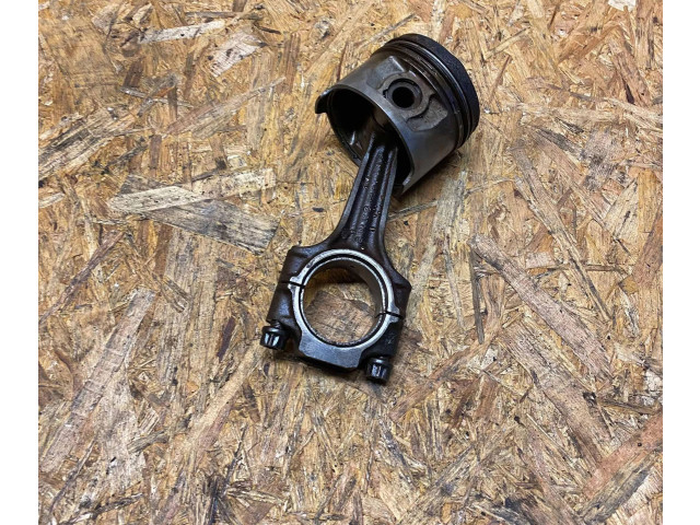 Píst 11005 Mercedes-Benz S W126