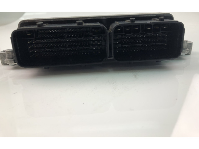 Блок управления двигателя 9846386780   Citroen C3 Picasso